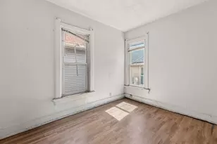 1972 N Farwell Ave, Milwaukee, WI 53202 - Photo 14