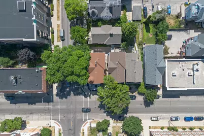 1972 N Farwell Ave, Milwaukee, WI 53202 - Photo 26