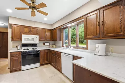 W286S4660  Woods Rd, Genesee, WI 53189 - Photo 6