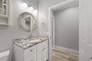 401 Abbey Ridge Ct, Fontana, WI 53125 - Photo 36