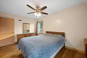 1735 S 92nd St, West Allis, WI 53214 - Photo 14