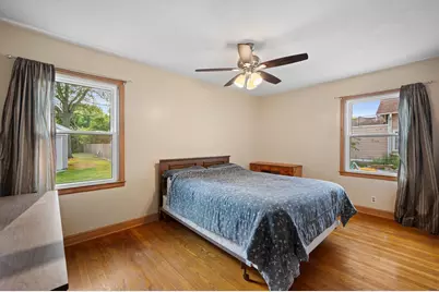1735 S 92nd St, West Allis, WI 53214 - Photo 12