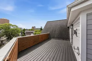 1888 N Humboldt Ave, Milwaukee, WI 53202 - Photo 30