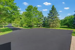 W220N11412 Amy Belle Rd, Germantown, WI 53022 - Photo 90