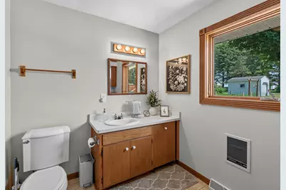4112  Mueller Dr, Hartford, WI 53027 - Photo 14