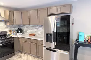 2506 W Ramsey Ave, Milwaukee, WI 53221 - Photo 10