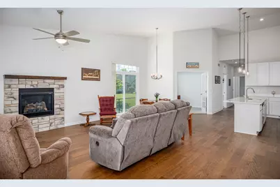 2804  21st St #A, Kenosha, WI 53140 - Photo 4