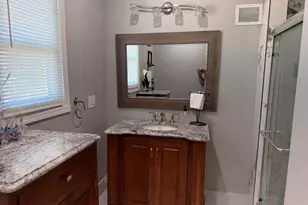 2101 S 60th St, West Allis, WI 53219 - Photo 12