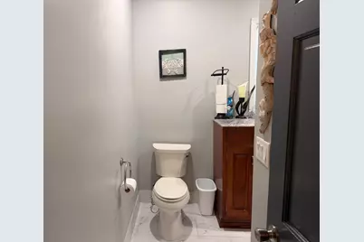2101 S 60th St, West Allis, WI 53219 - Photo 10