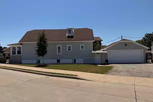 2101 S 60th St, West Allis, WI 53219 - Photo 2