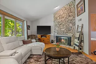 1721 September Dr, Racine, WI 53402 - Photo 4