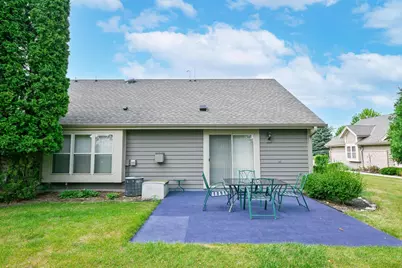 N24W24000  Brandon Oaks Dr #A, Pewaukee, WI 53072 - Photo 22