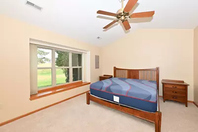 N24W24000  Brandon Oaks Dr #A, Pewaukee, WI 53072 - Photo 12