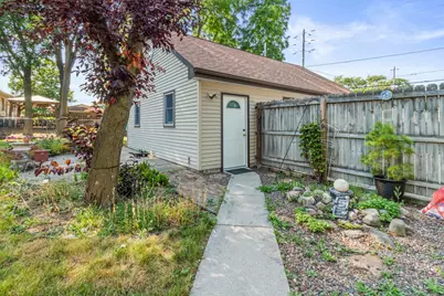 1704  Milwaukee Ave, South Milwaukee, WI 53172 - Photo 24