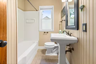 1704  Milwaukee Ave, South Milwaukee, WI 53172 - Photo 16