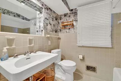 7212  Aetna Ct, Wauwatosa, WI 53213 - Photo 26