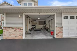 702 Shepherds Dr, West Bend, WI 53090 - Photo 28