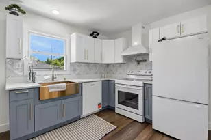8127 W Glen Ave, Milwaukee, WI 53218 - Photo 10