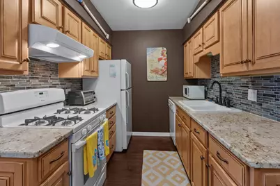 110  Hank Jay Dr #E, Lake Geneva, WI 53147 - Photo 8
