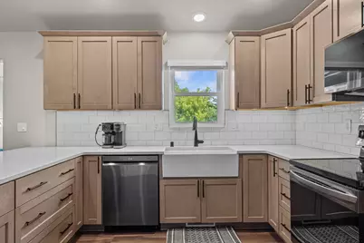 2210  Tom Anderson St, Bangor, WI 54614 - Photo 10