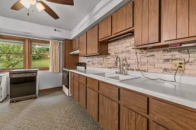 1448 N 12th Ave, West Bend, WI 53090 - Photo 8