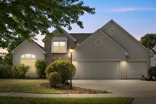 1614 Auburn Ct, Waukesha, WI 53189 - Photo 1