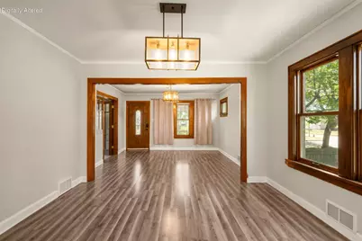 2367 S 66th St, West Allis, WI 53219 - Photo 6