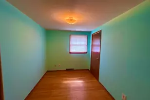 5713 N 96th St, Milwaukee, WI 53225 - Photo 10