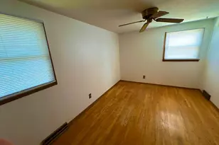 5713 N 96th St, Milwaukee, WI 53225 - Photo 8