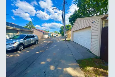 5713 N 96th St, Milwaukee, WI 53225 - Photo 24