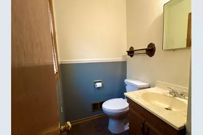 5713 N 96th St, Milwaukee, WI 53225 - Photo 6