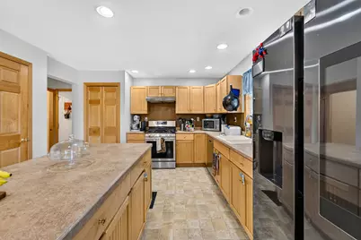 1302  Franklin St, Racine, WI 53403 - Photo 4