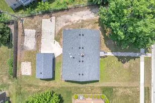 636 Giddings Ave, Sheboygan Falls, WI 53085 - Photo 26