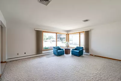 1210  18th Ave, South Milwaukee, WI 53172 - Photo 2