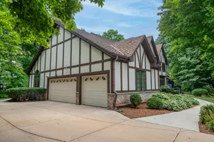 3820 Charter Point Ct, Brookfield, WI 53045 - Photo 34