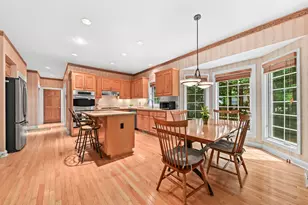 3820 Charter Point Ct, Brookfield, WI 53045 - Photo 10