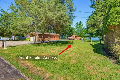 1247 N Breezeland Rd, Summit, WI 53066 - Photo 42