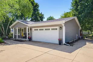 1247 N Breezeland Rd, Summit, WI 53066 - Photo 38