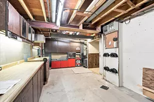 8150 S 58th St, Franklin, WI 53132 - Photo 38
