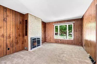 8150 S 58th St, Franklin, WI 53132 - Photo 12