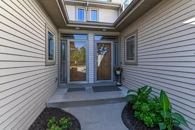 14653 W Wilbur Dr, New Berlin, WI 53151 - Photo 2