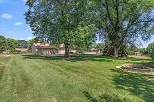 W174N9787 Wendy Ln, Germantown, WI 53022 - Photo 32