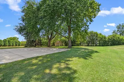 W174N9787  Wendy Ln, Germantown, WI 53022 - Photo 4