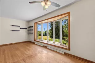 W174N9787 Wendy Ln, Germantown, WI 53022 - Photo 16