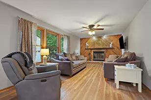 614 Indian Point Rd, Twin Lakes, WI 53181 - Photo 10