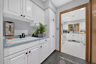 4418 Hunters Glen Dr, Sheboygan, WI 53083 - Photo 8