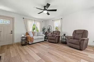 5723 65th St, Kenosha, WI 53142 - Photo 6