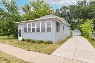 311 S 8th St, Delavan, WI 53115 - Photo 2