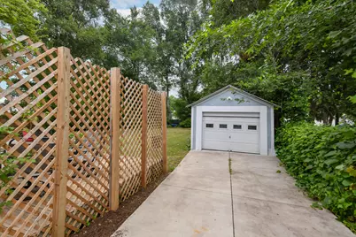 311 S Eighth St, Delavan, WI 53115 - Photo 4