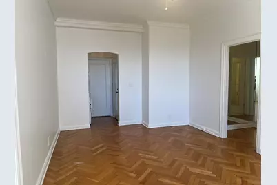 925 E Wells St #625, Milwaukee, WI 53202 - Photo 14